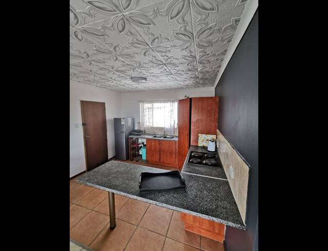 2 BEDROOM PROPERTY TO RENT IN KLEINFONTEIN